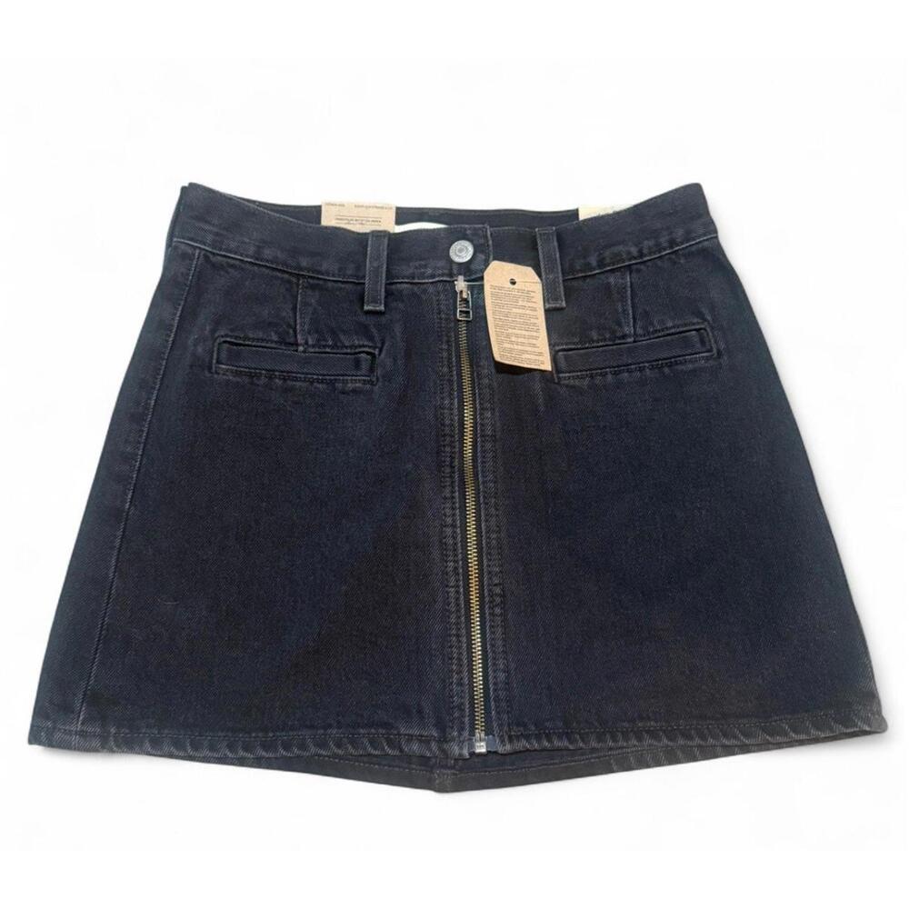Levi's Moto Icon Skirt Zipper Front Denim Mini sz 25 NWT